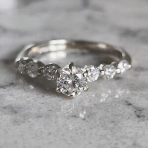 14kt White Gold Diamond 0.85 CT Solitaire With Accent Bubble Engagement Ring